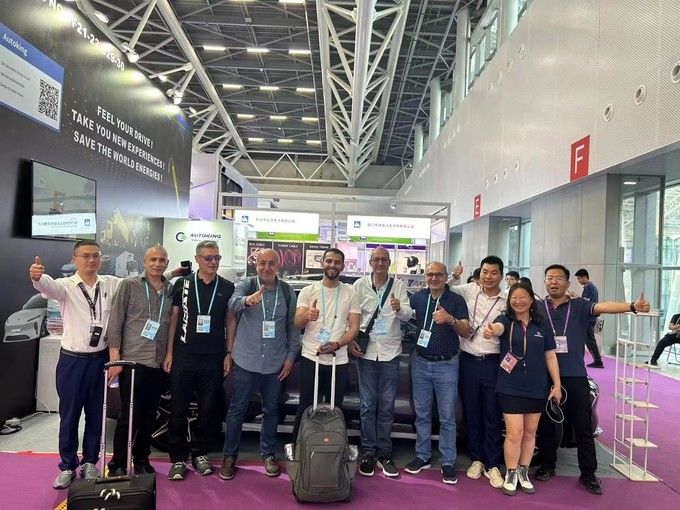 Henan Autoking Industry Co., Ltd. lini produksi pabrikan
